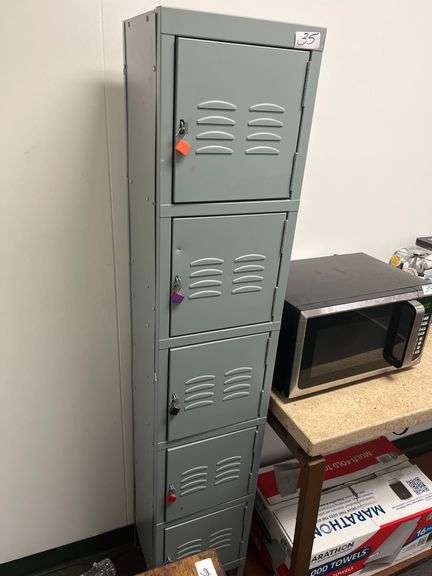 5-tier box locker tower