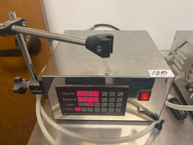 Stainless steel digital liquid filling machine, 5ml to 3500ml