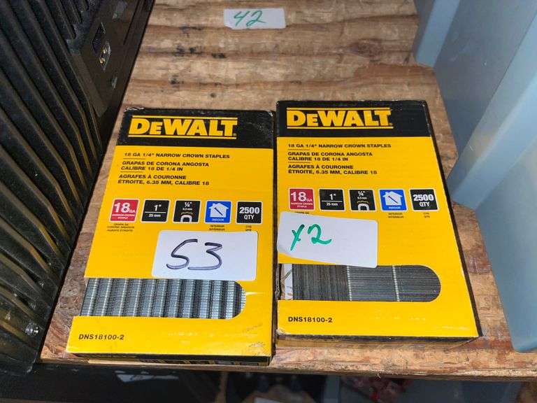 DEWALT 18 Gauge 1/4" Narrow Crown Staples, model DNS18100-2