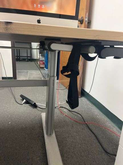 Electric height adjustable standing desk 58" x 29" x 34"
