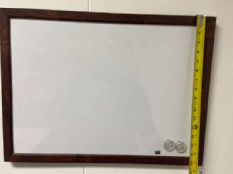 Magnetic dry-erase board 16" x 24"