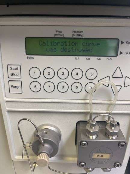 LC Packings UltiMate Capillary and Nano HPLC System ft built-in control panel incld. solvent bottles and tubing