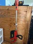 Black & Decker CST1000 cordless string trimmer