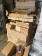 Pallet of assorted silk flowers & fruits