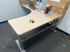 Height-adjustable sit-stand workstation corner desk 70"x 58"