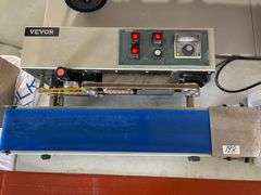 VEVOR FR900K automatic horizontal continuous band sealer retails $1k