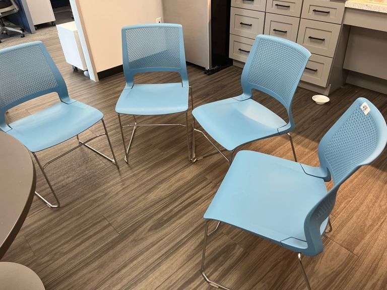 SET OF SITONIT SEATING LUMIN BREAKROOM CHAIRS 3-2215-71746