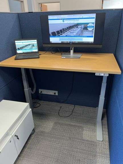 ADJUSTABLE HEIGHT ELECTRONIC STANDING DESK KDZT006 WITH POWER STRIP MOUNTED UNDERNEATH, DIGITAL HEIGHT DISPLAY, 3-PROGRAMMABLE SETTINGS STROKE: 663mm 58"x28" HEIGHT 22.5"MIN - 48.5"MAX H