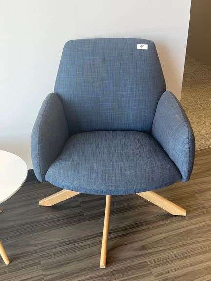 SIT ON IT SEATING ENVOL BLUE FABRIC SWIVEL LOUNGE CHAIRS WITH WOODEN BOTTOM APROX 3'x26"