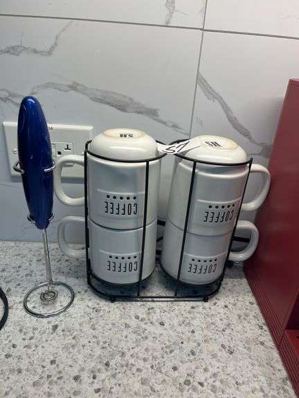 SET OF COFFEE MUGS