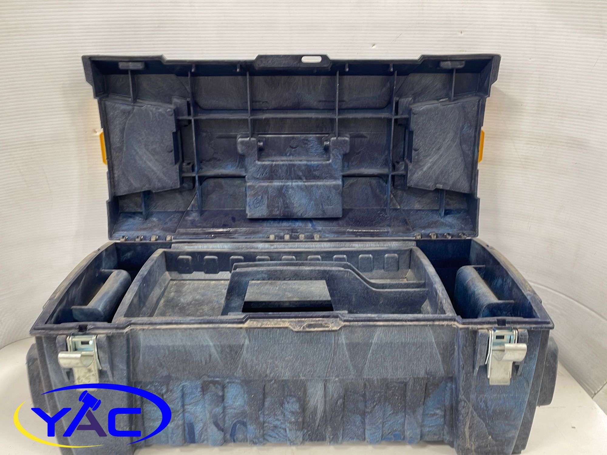 Irwin Tool Box - YAC Auctions