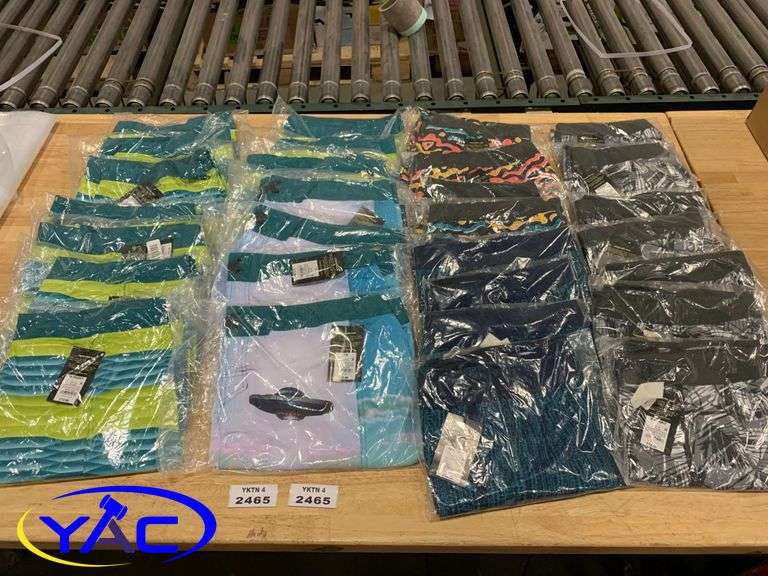 30PCS MIXED CLOTHING LOT Yorkton Auction Centre