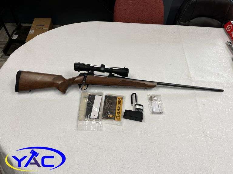 BROWNING AB3 7MM REMINGTON MAG W/ VORTEX SCOPE & CASE 03011ZR358