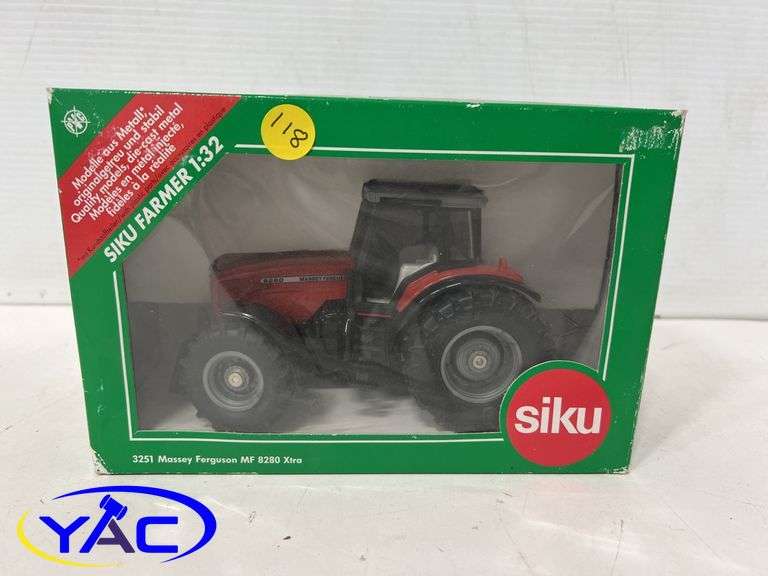 Massey Ferguson 8280 Xtra - 1:32 Scale