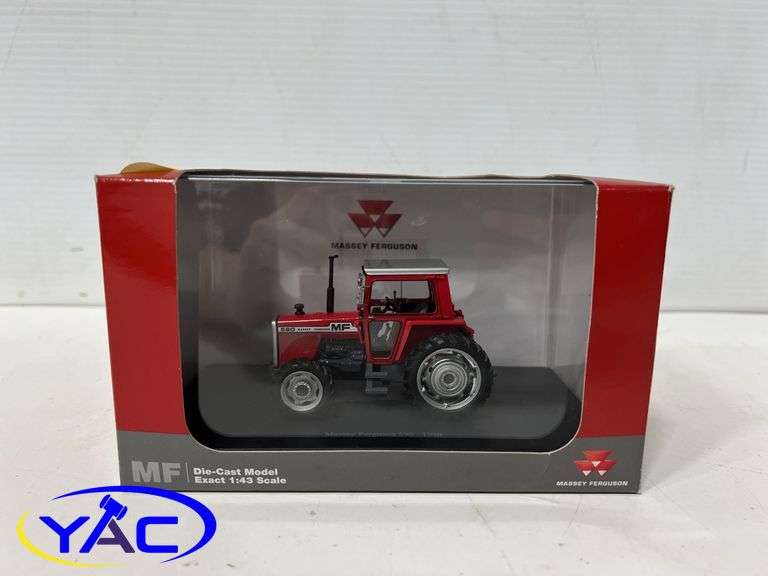 Massey Ferguson 590 Tractor - 1:43 Scale