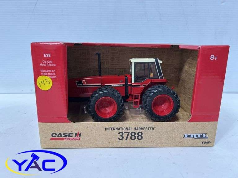 International 3788 2+2 Front & Rear Duals - 1:32 Scale