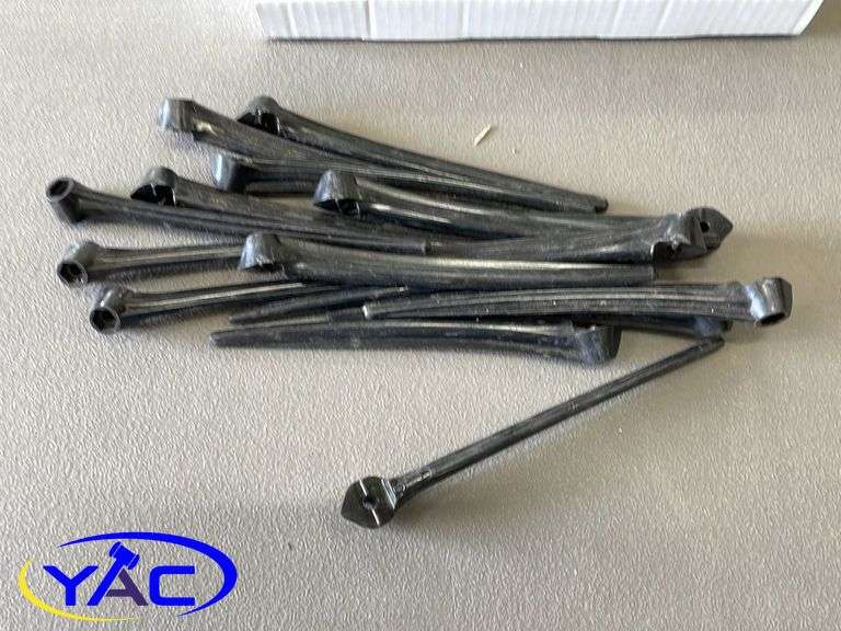 Right Side Outside Pickup Reel Spring Tooth E90880 - Replacement Part For Hay Balers & Tractors