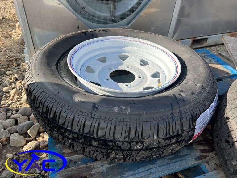 1- 225/75R15 Tire w/ Rim - YAC Auctions