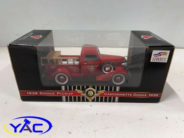 1936 Dodge Pickup Limited Edition  - 1:24 Scale