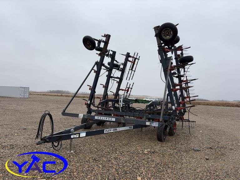 40' FLEXI COIL DEEP TILLAGE W/ HARROWS