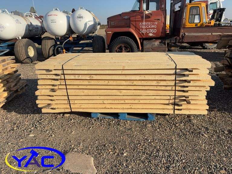 Rough Lumber 2" x 6" x 8' Spruce Planks Approx. 70 Pcs. Per Lift