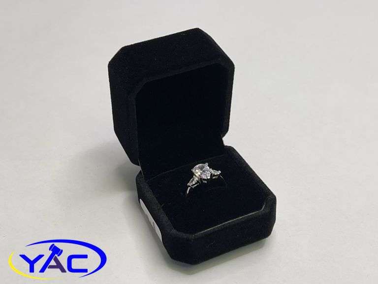 925S 2.0ct Pear Cut Simulated Diamond Trinity Ring W/ Pear Sidestones - Size 7.5