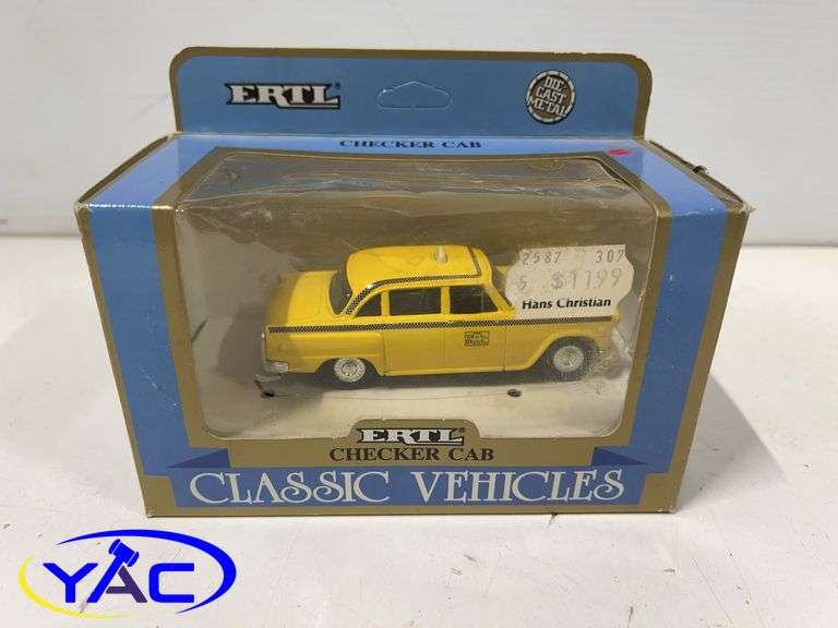 Checker Cab - 1:43 Scale