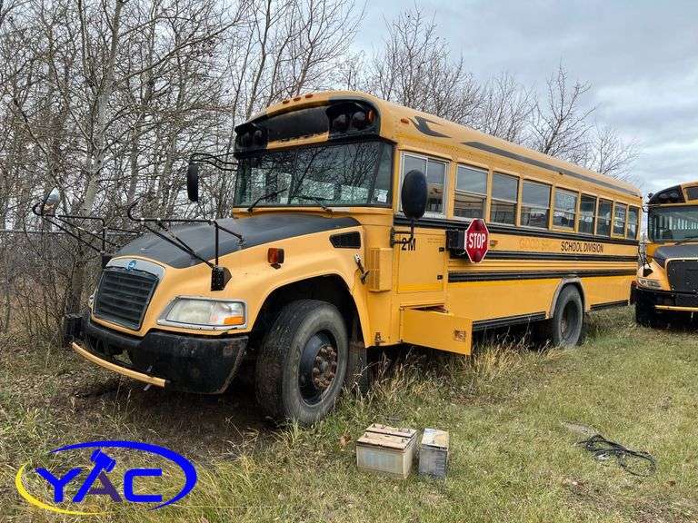 2009 BLUEBIRD BUS #2M - YAC Auctions