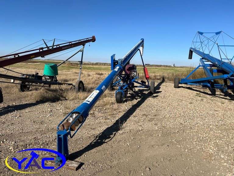 2015 Brandt 8x42 Super Charged Auger W/ EZmove Mover