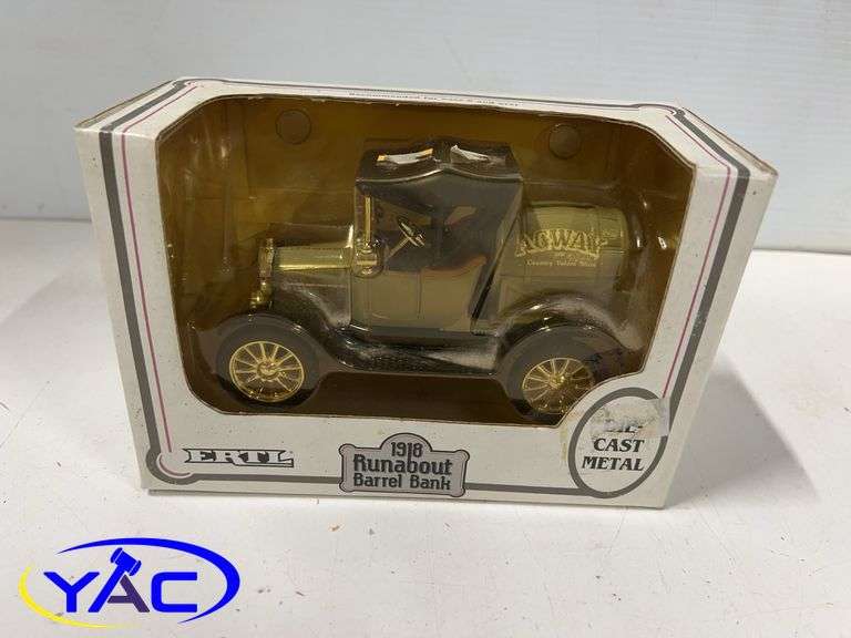 1918 Runabout Barrel Bank - 1:25 Scale