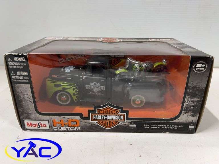1948 Ford "Harley Davidson" Pickup - 1:24 Scale