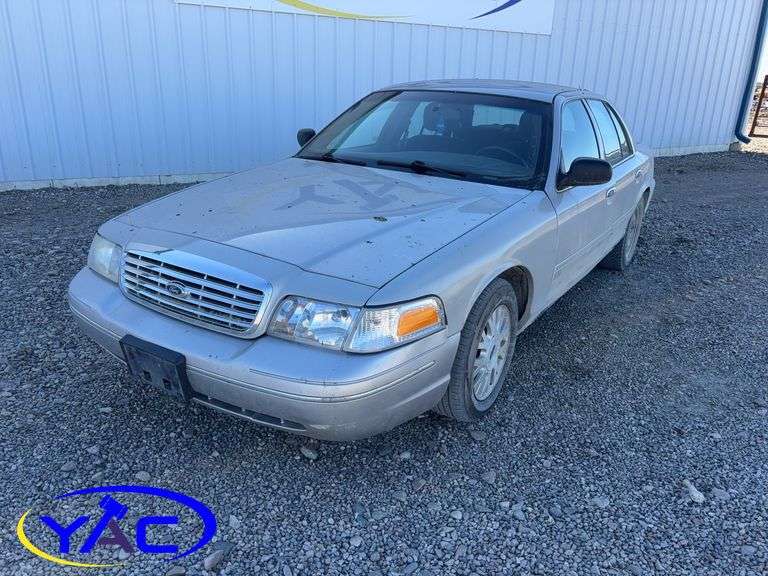 2003  FORD  CROWN VICTORIA LX