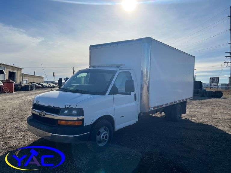 2011 GMC SAVANA 3500 CARGO DIESEL