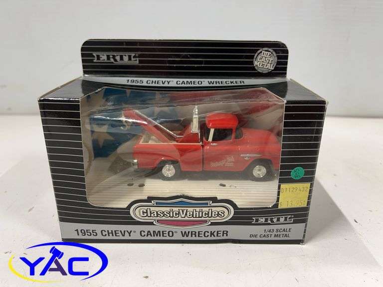 1955 Chevy Cameo Wrecker - 1:43 Scale