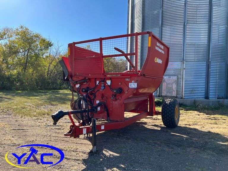 High Line 8100 Bale Pro Feed Chopper Series