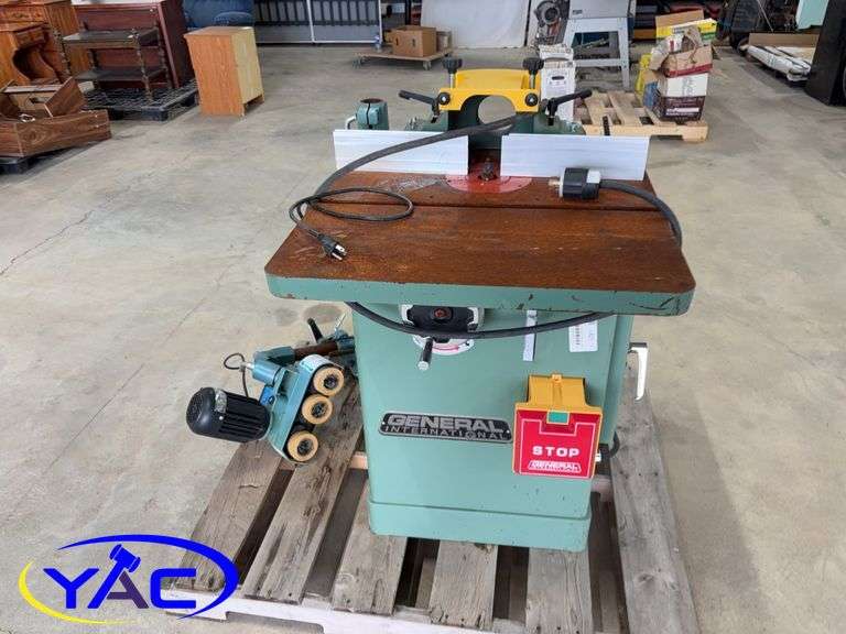 General International Router Table - YAC Auctions