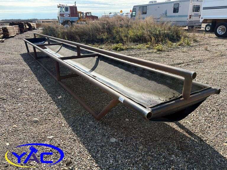 30' Feed Bunks