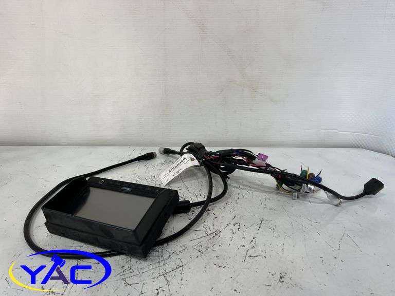 Cab Cam Moniter & Wiring Harness - YAC Auctions