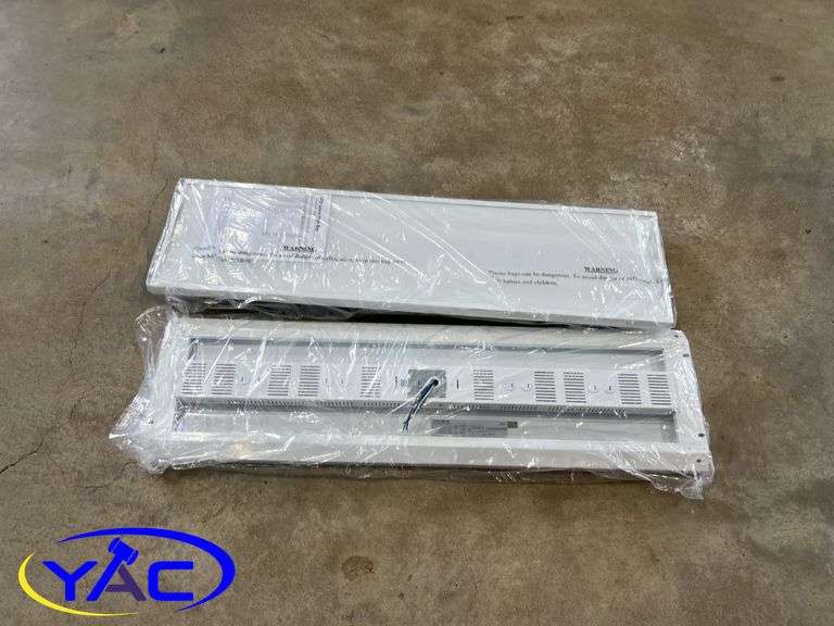 2- 165W LED Linear High Bay 5000K 120V