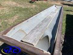 LIVESTOCK FEEDER