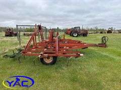 MODEL 45 IH VIBRA SHANK CULTIVATOR