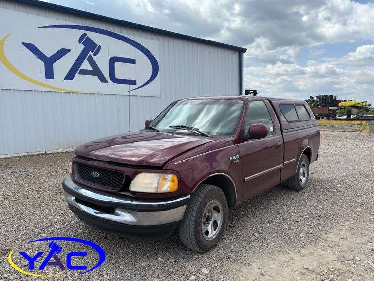 1998  FORD  F150 REG CAB 2WD