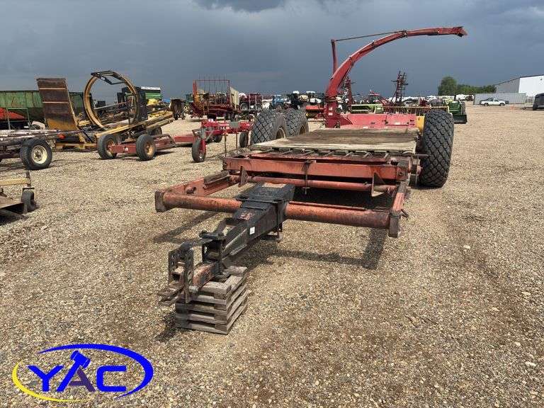 8'x20' HEAVY DUTY TRAILER
