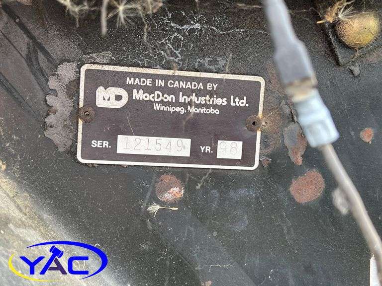 MACDON 962 HARVEST HEADER