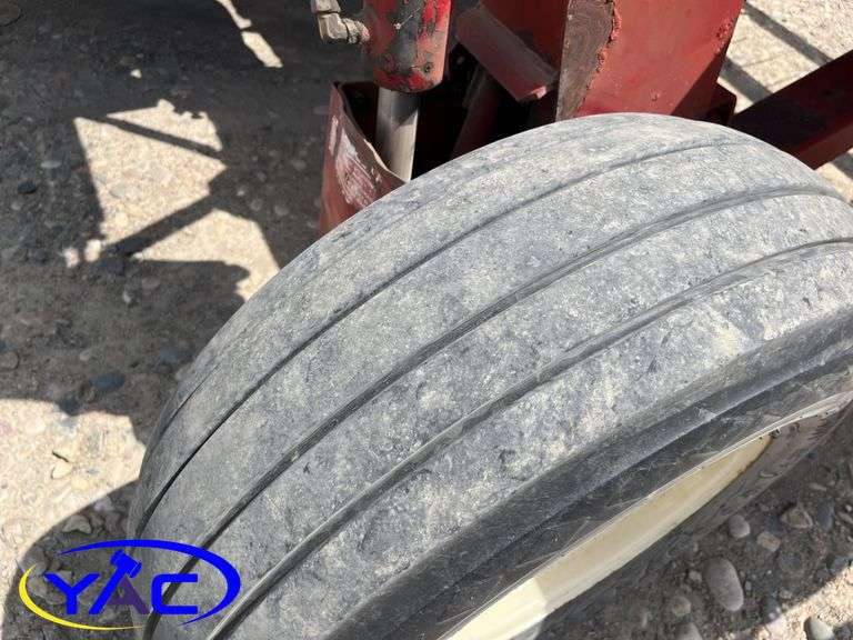 NEW HOLLAND 114 HAYBINE