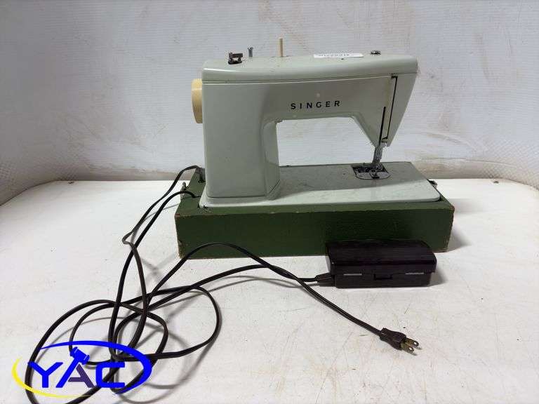 Singer Sewing Machine