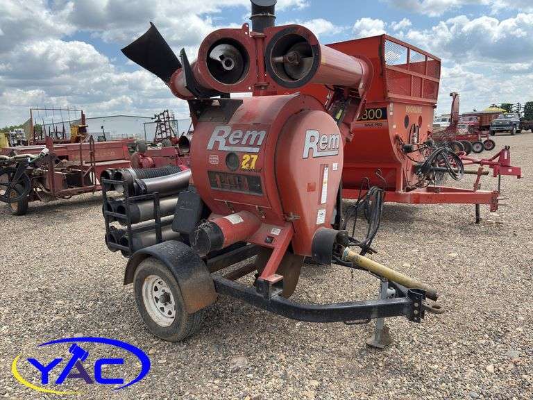 2008 REM GRAIN VAC