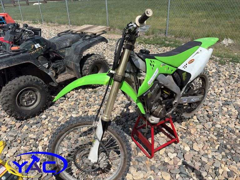 2006 KAWASAKI 250F 4 STROKE RACE DIRTBIKE - NOT RUNNING