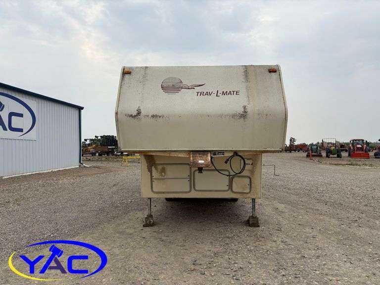 1990  OKANAGAN  TRAV-L-MATE FIFTH WHEEL CAMPER