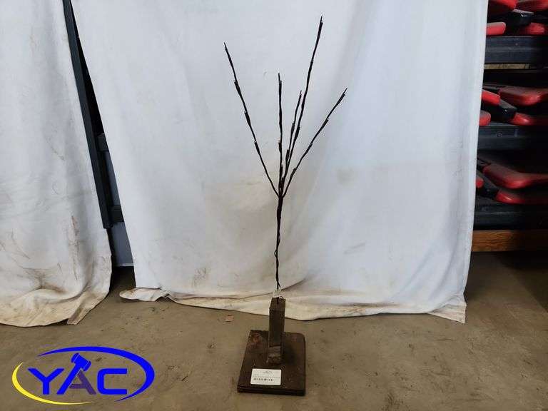 LED Tree Light On Stand